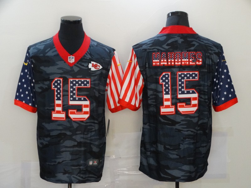 Men's Kansas City Chiefs #15 Patrick Mahomes USA Camo 2020 Salute To Service Stitched NFL Nike Limited Jersey