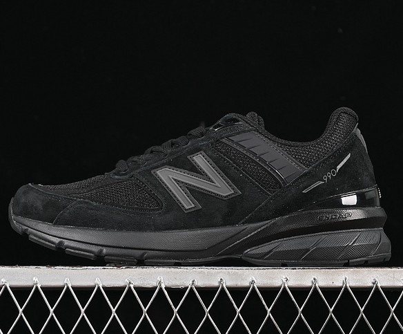 New Balance 990v5 Made in USA Triple Black M990BB5 Sneaker