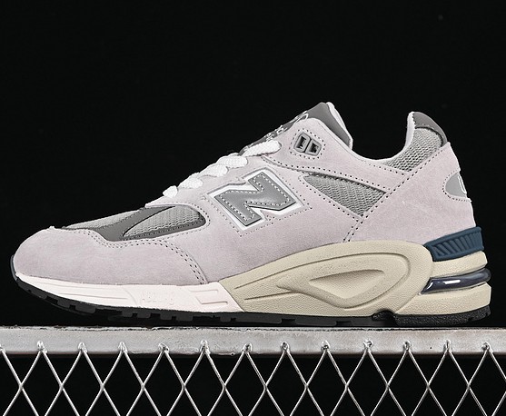 New Balance 990v2 x Kith Made in USA Classics Collection Grey White Blue M990GR2 Sneaker