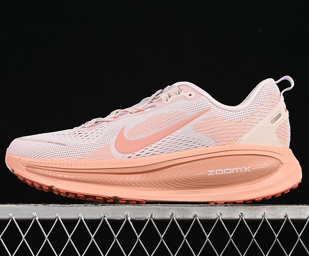 Nike Vomero 18 Men's Road Running Shoes - HM6803-103 Light Soft Pink / Madder Root / Rose Doux Clair