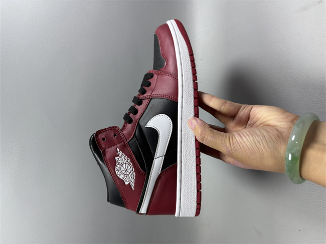 Women Running Weapon Air Jordan 1 Red Black Shoes 552 Sneaker